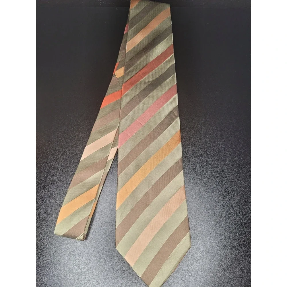 Gucci Men's Necktie Multi-Color Striped Silk Excellent